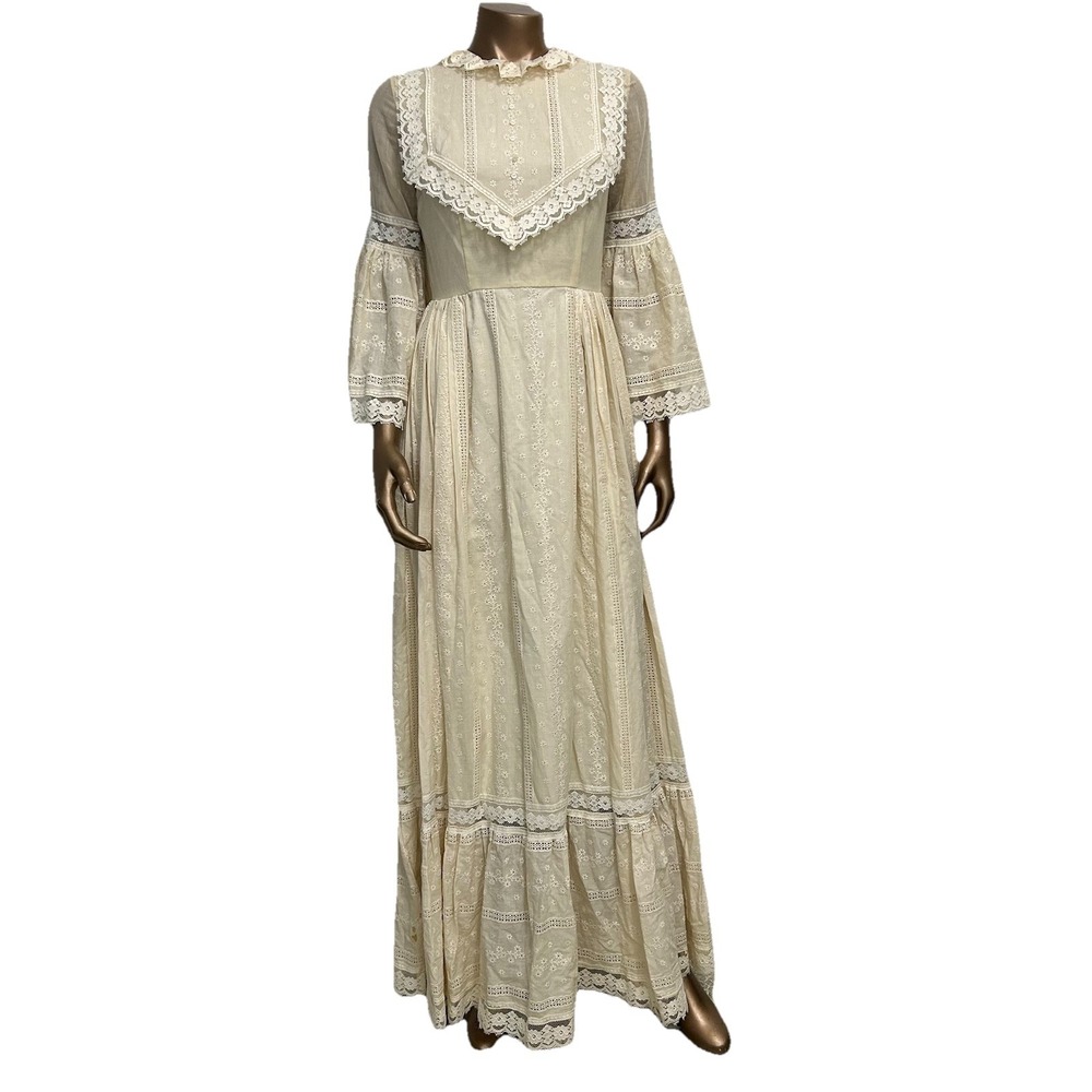 Vtg 1970s Couriers California Maxi Dress 7/8 Cottagecore Halter Lace Trim Beige